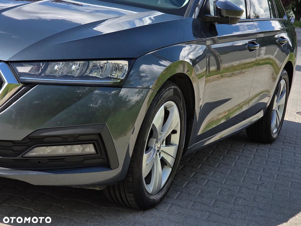 Skoda Octavia 2.0 TDI DSG Edition - 9