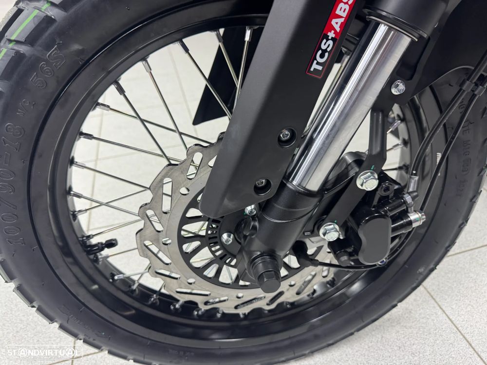 Macbor Montana XR1 125 - 7