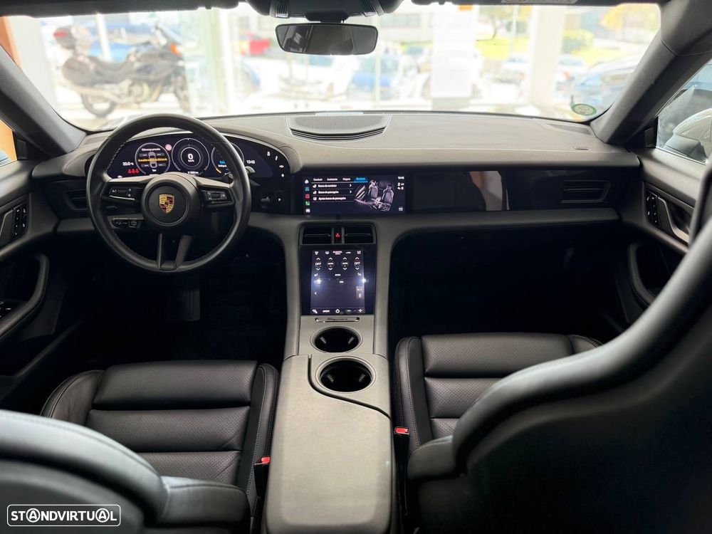 Porsche Taycan Standard - 27