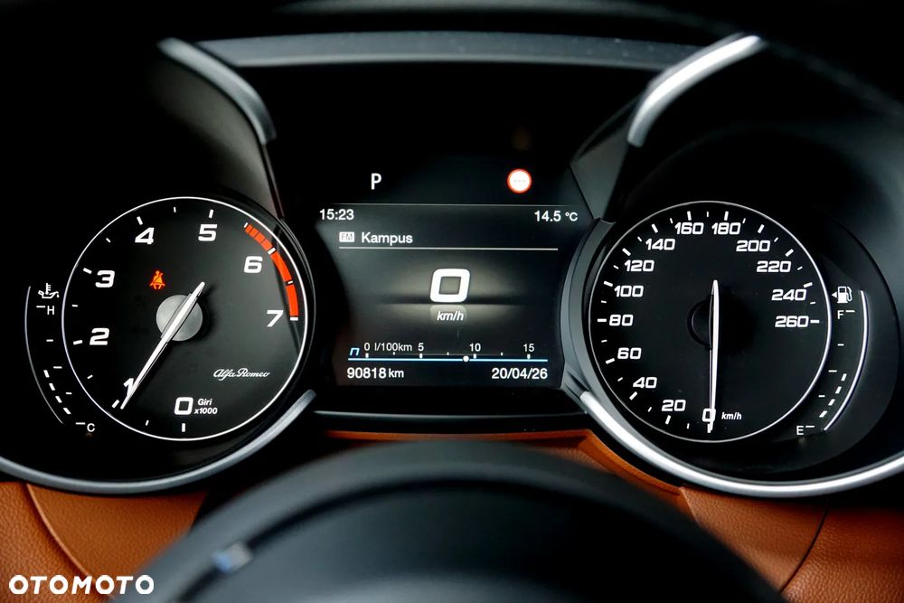 Alfa Romeo Giulia 2.0 Turbo Super - 33