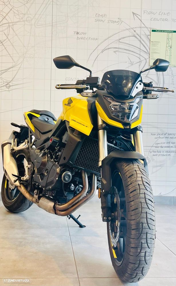 Honda Hornet 750 - 1