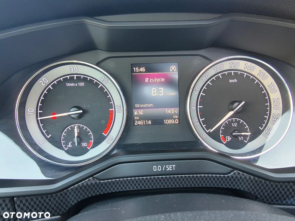 Skoda Superb 2.0 TDI Sportline - 21