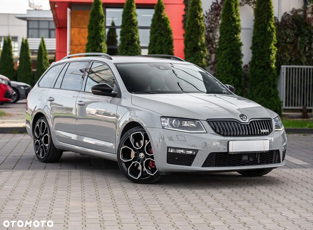 Skoda Octavia Combi 2.0 TSI DSG RS - 1
