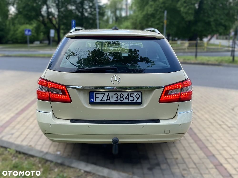 Mercedes-Benz Klasa E 200 BlueTEC 7G-TRONIC Elegance - 5