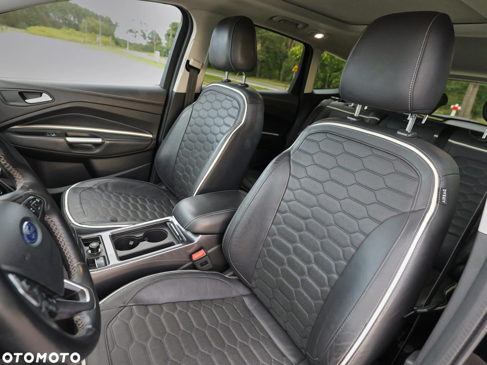 Ford Kuga 2.0 TDCi 4x4 Vignale - 15