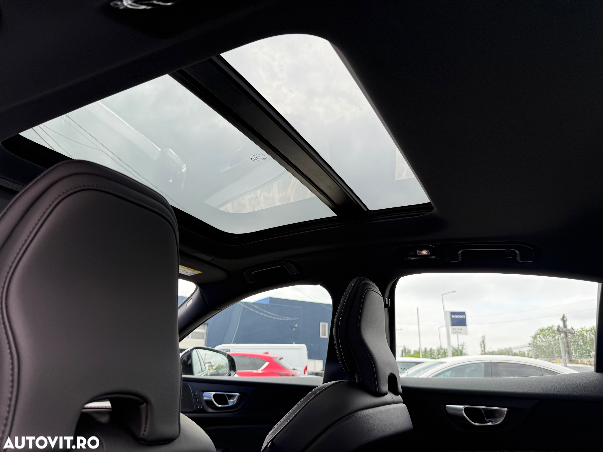 Volvo S60 B5 B AWD Ultimate Dark - 19