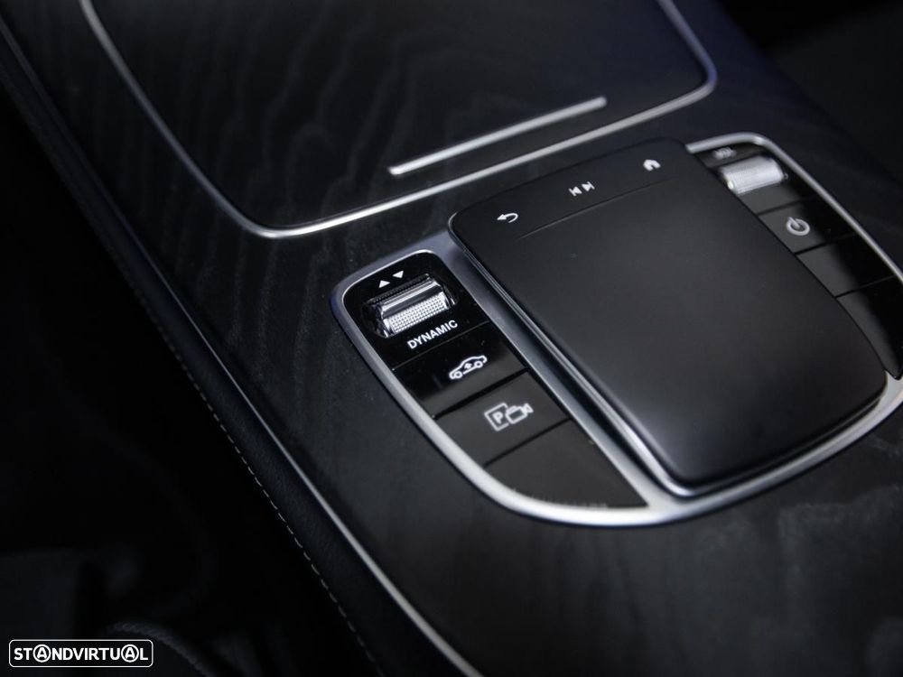 Mercedes-Benz E 300 de 9G-TRONIC AMG Line - 21