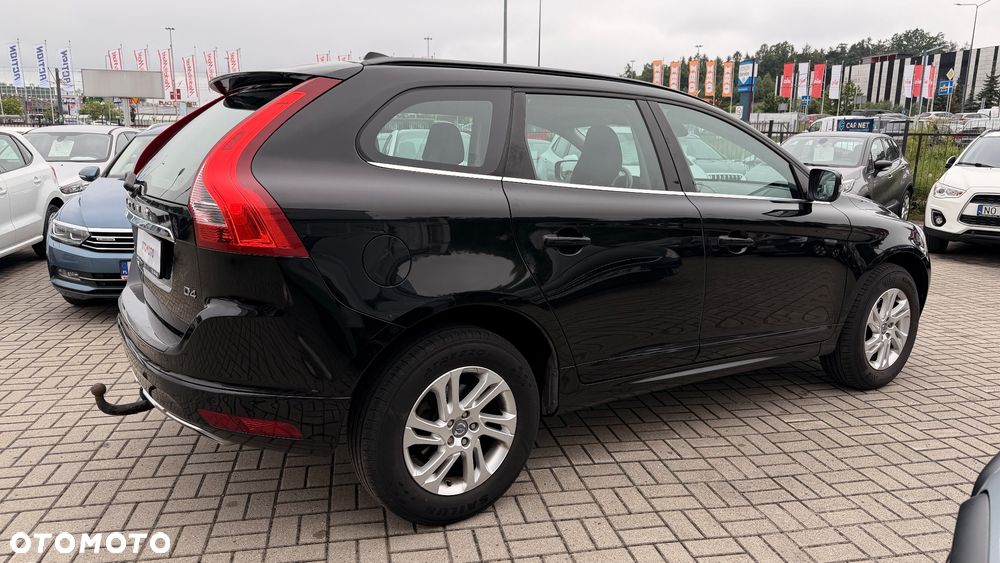 Volvo XC 60 D4 Momentum - 16