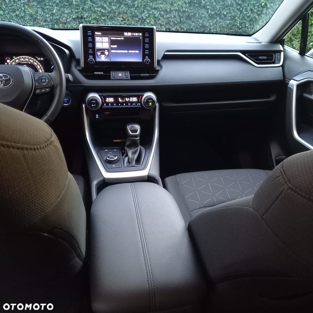 Toyota RAV4 - 24