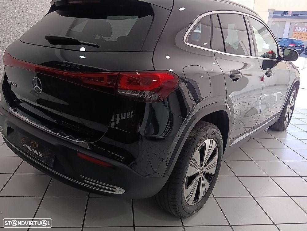 Mercedes-Benz EQA - 10