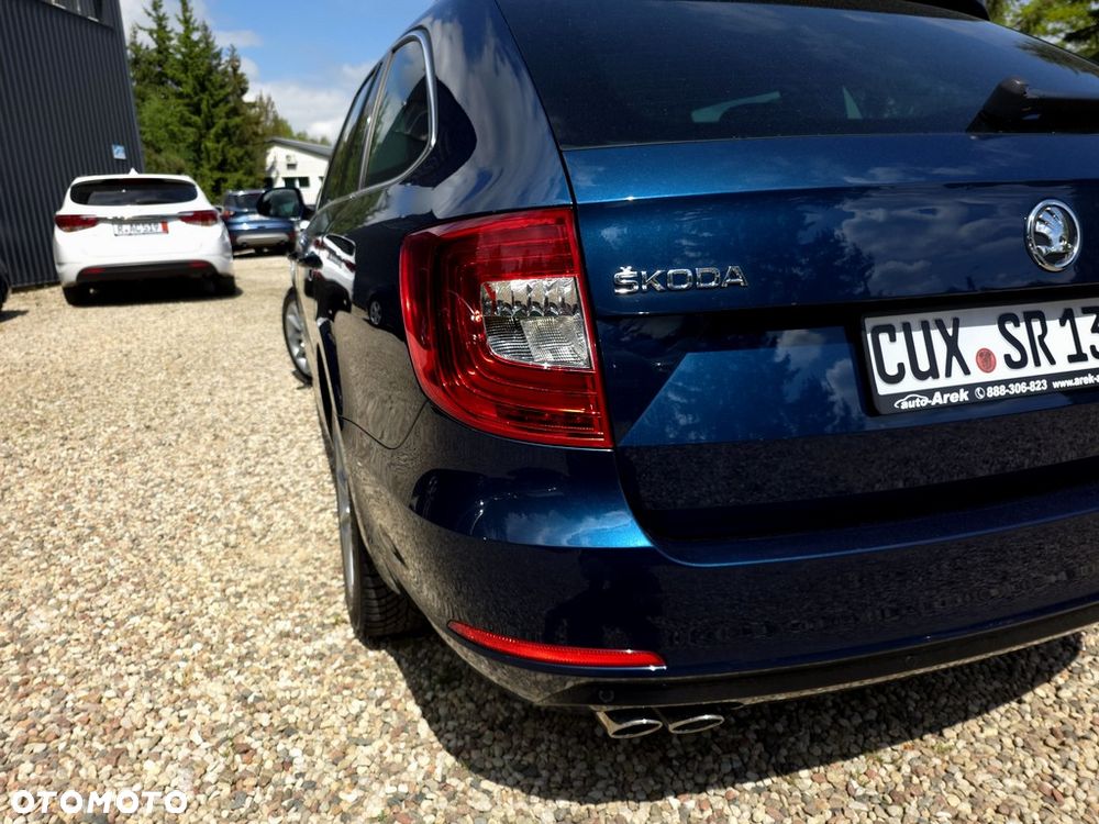 Skoda Superb 2.0 TDI Ambition - 25