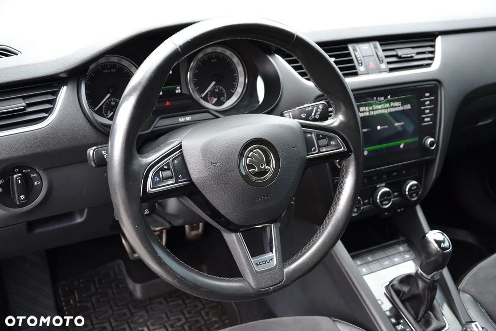 Skoda Octavia 2.0 TDI 4x4 Elegance DSG - 18