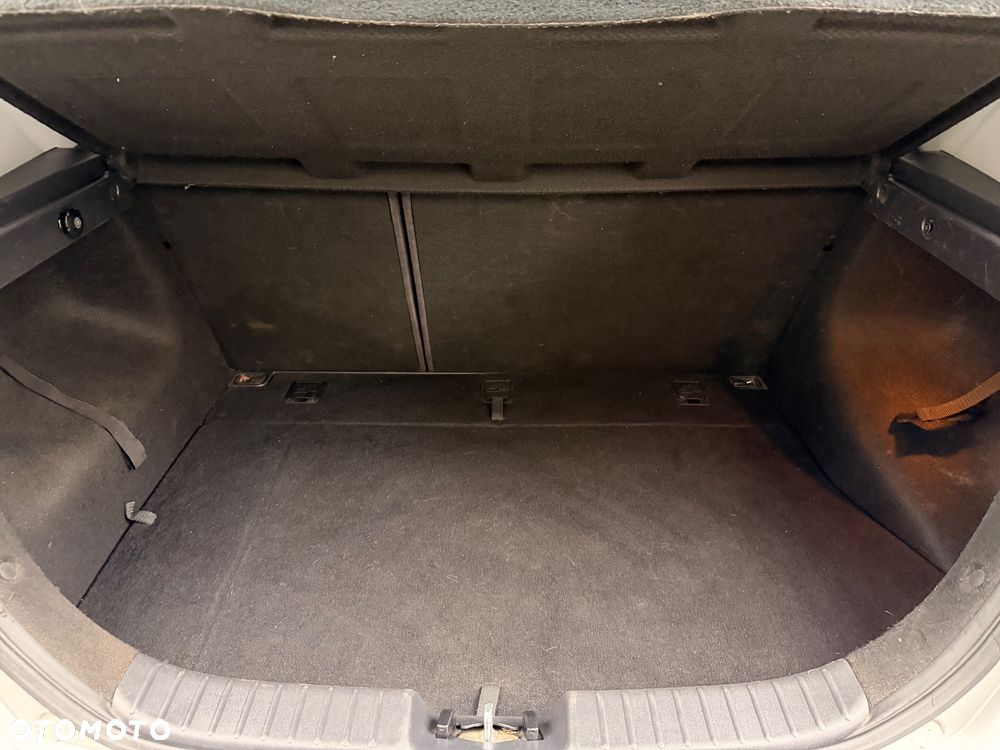 Hyundai i30 1.4 Blue Classic - 32