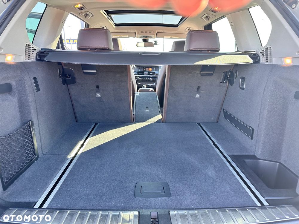 BMW X3 xDrive28i Sport-Aut xLine - 26