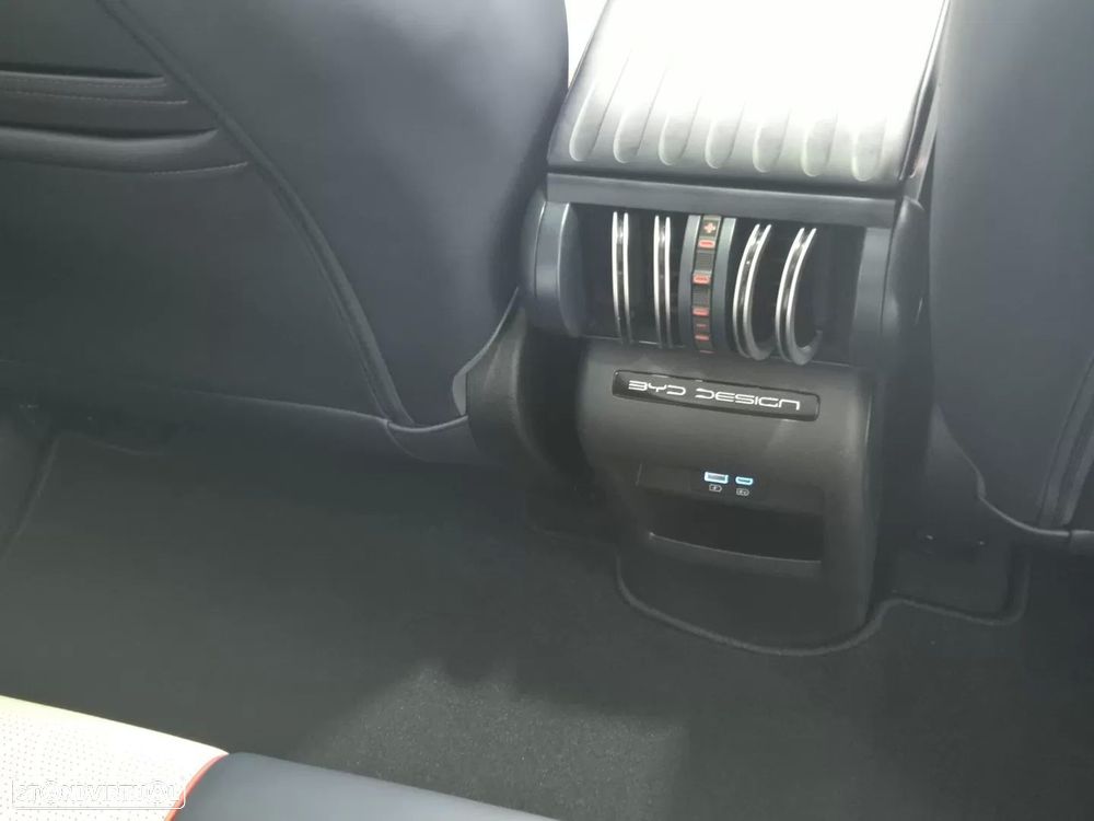 BYD Atto 3 60.48 kWh Comfort - 22