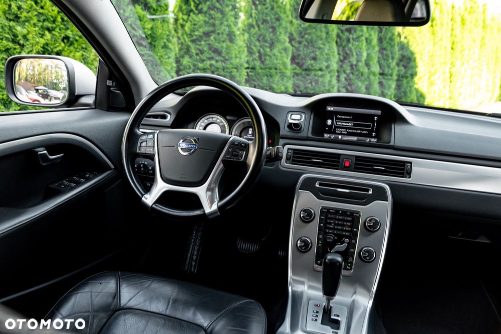 Volvo XC 70 D5 AWD Geartronic Summum - 26