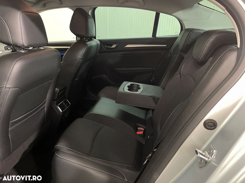 Renault Megane TCe EDC Intens - 13