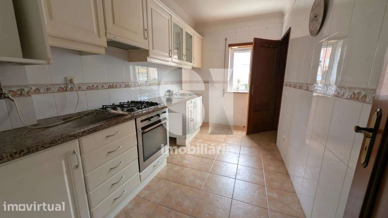 Apartamento T3 com Aparcamento, Eiras, Urbanização Quinta do Prado - Grande imagem: 4/14