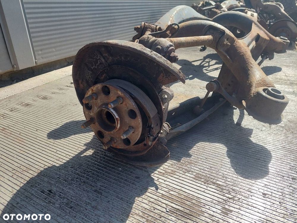 KOMPLETNE ZAWIESZENIE BELKA SANKI TYŁ WAHACZE ZWROTNICE LEXUS IS II - 3