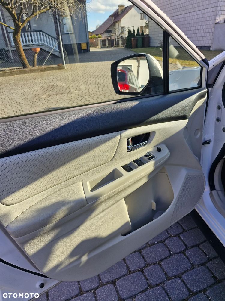 Subaru XV 2.0i Lineartronic Exclusive - 11