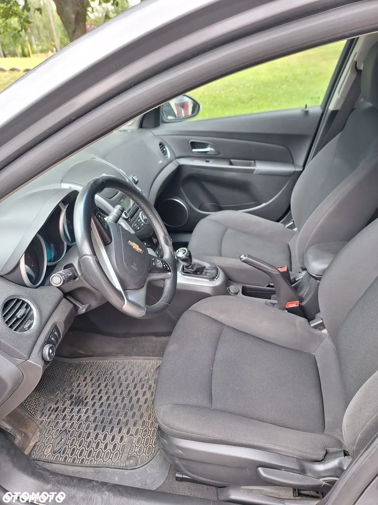 Chevrolet Cruze - 4