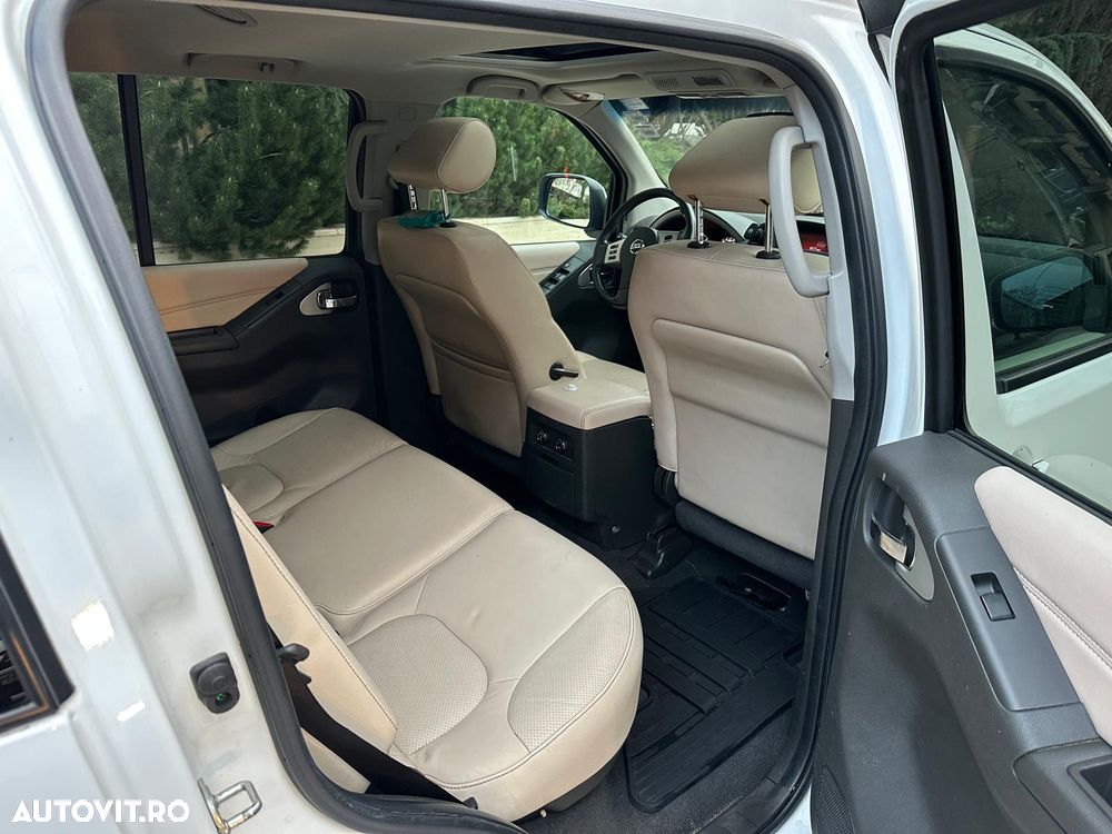 Nissan Pathfinder 3.0 dCi V6 All Mode 4X4 LE Aut. - 3