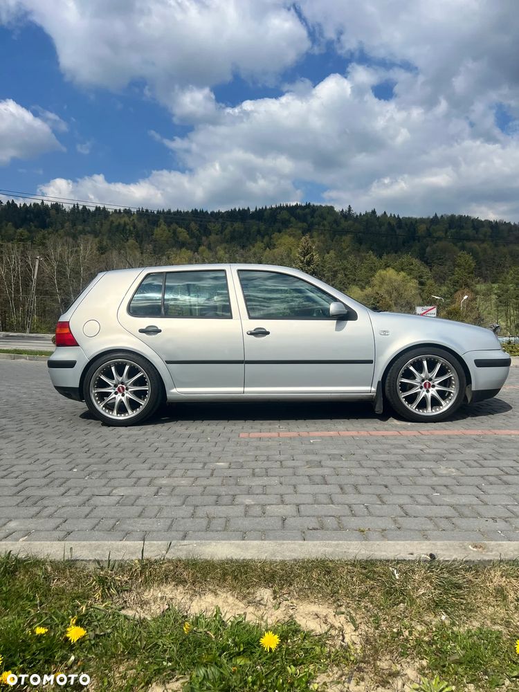 Volkswagen Golf 1.6 - 2