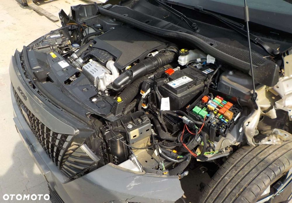 Peugeot 2008 - 9