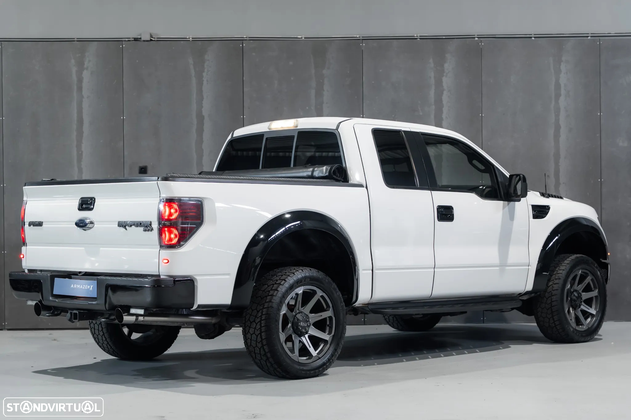 Ford F-150 Raptor SVT - 4