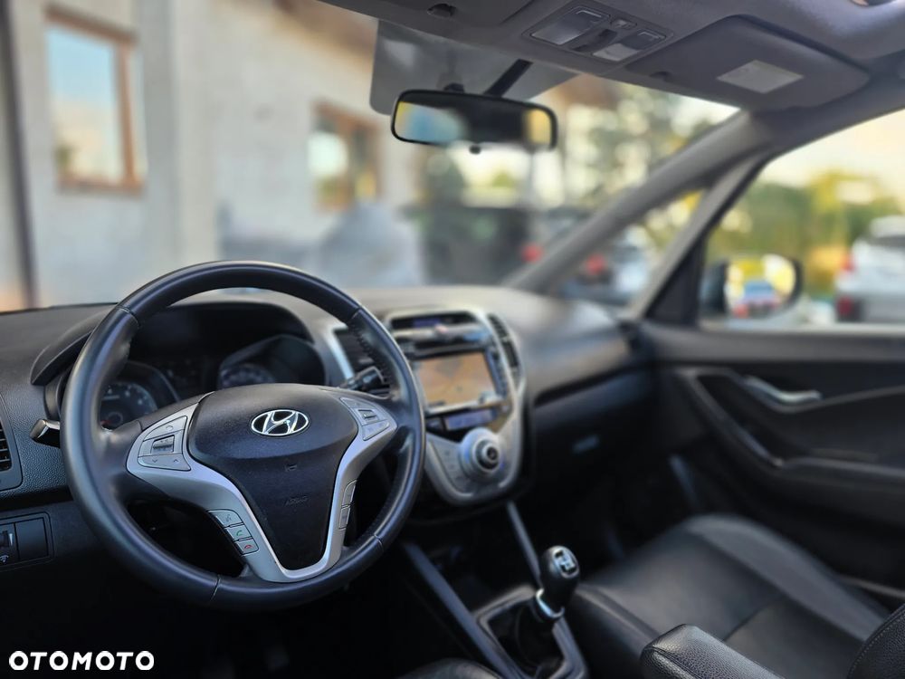 Hyundai ix20 - 23