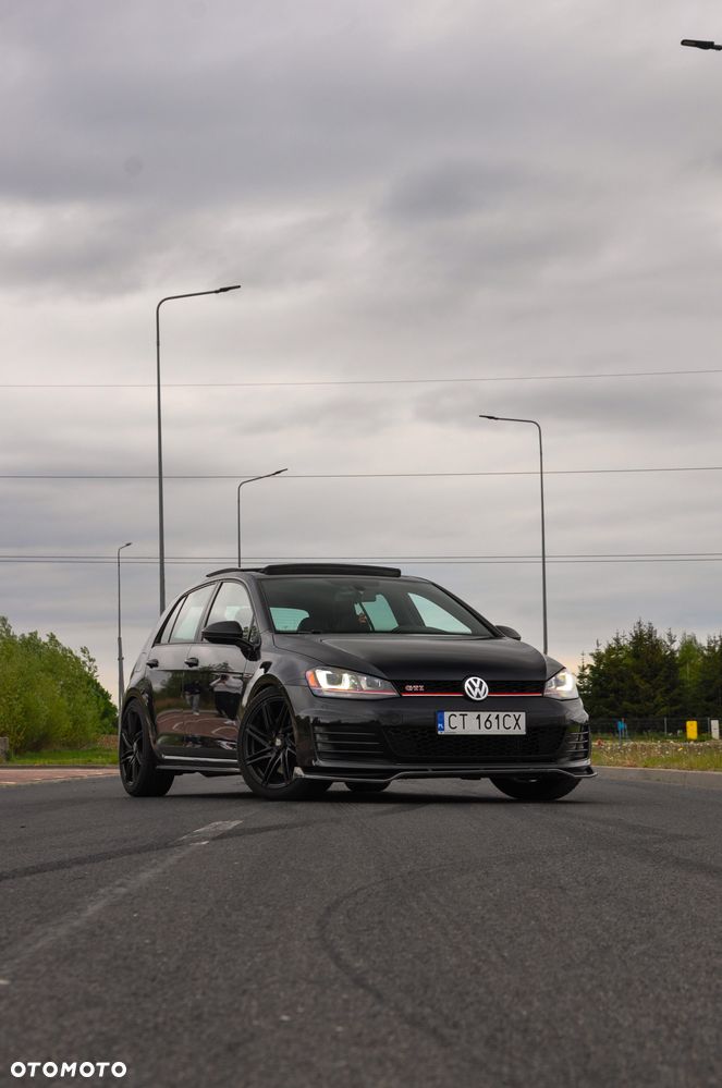 Volkswagen Golf GTI Performance BlueMotion Technology DSG - 1