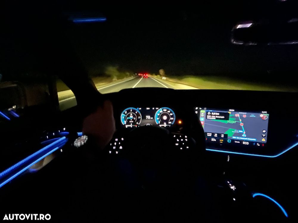 Volkswagen Touareg V6 TDI 4MOTION Elegance - 3