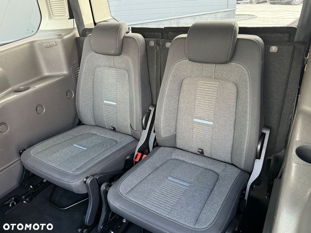 Ford Tourneo Connect Grand - 8