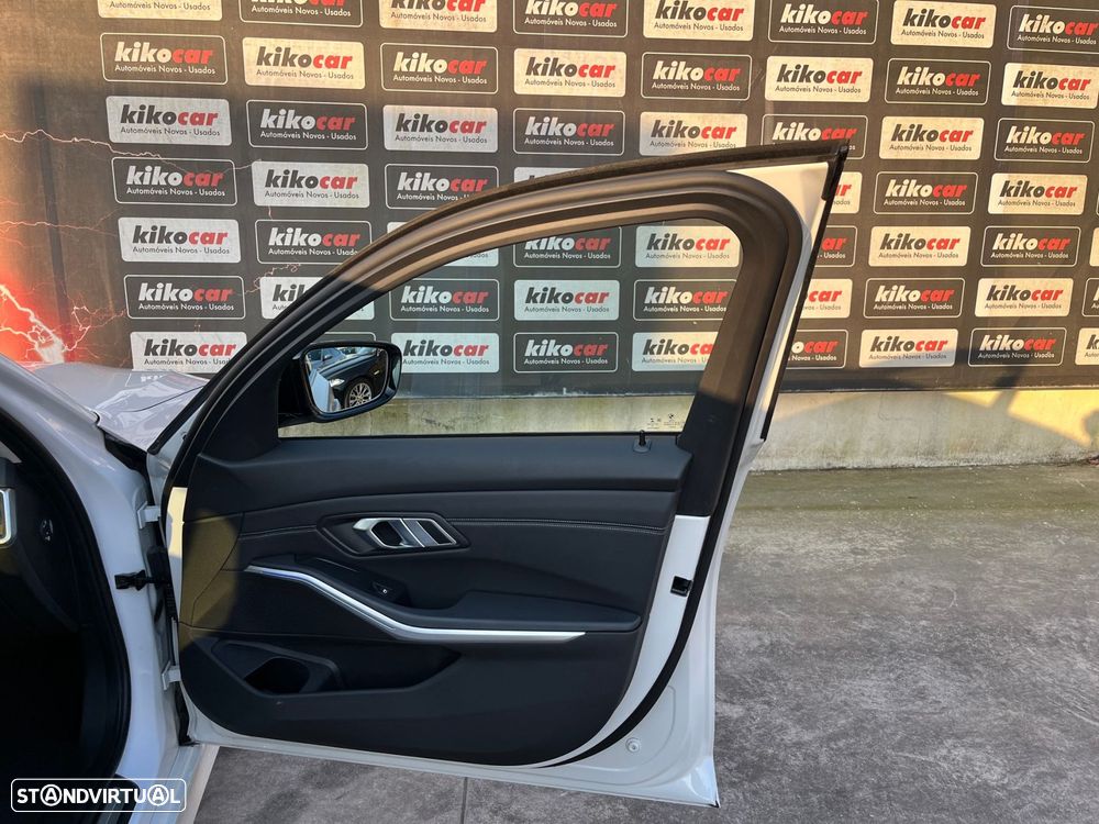 BMW 320 d xDrive Aut. Sport Line - 13