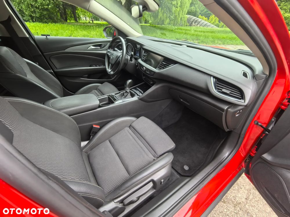 Opel Insignia 1.5 T Elite S&S - 32