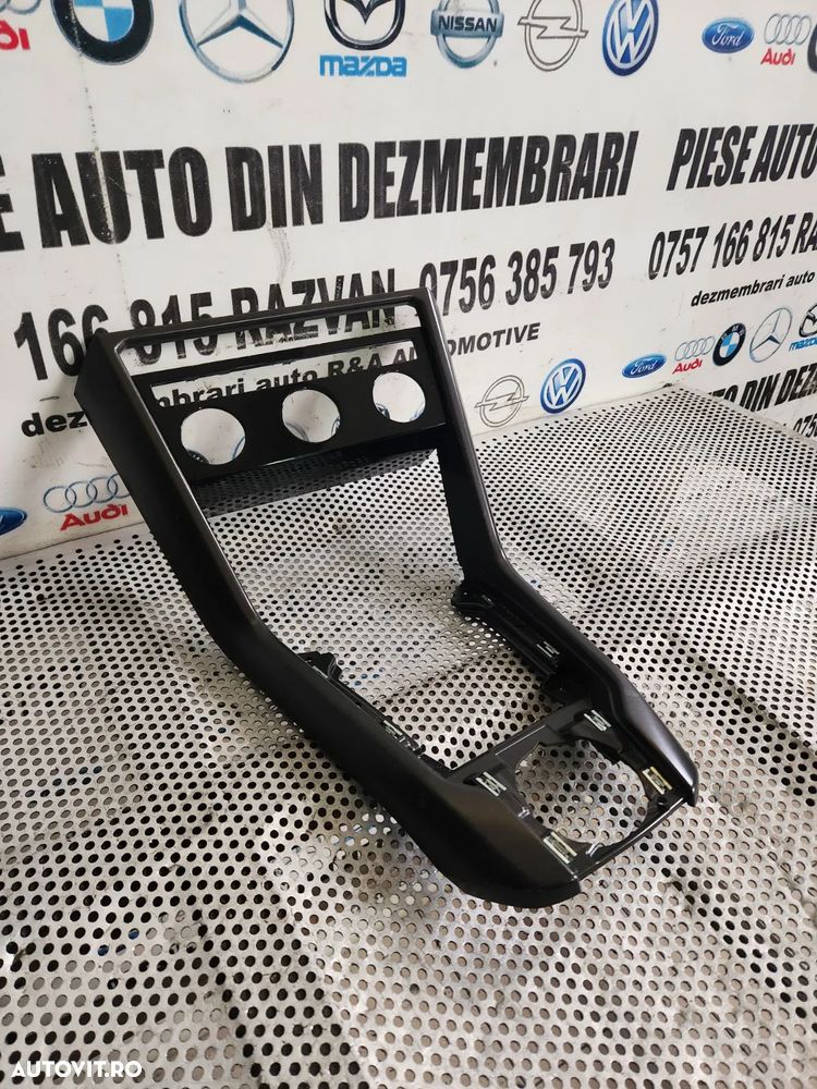 Ornament Trim Bord Consola Centrala Vw T-Roc Volan Stanga Dezmembrez Vw T-Roc - Dezmembrari Arad - 1