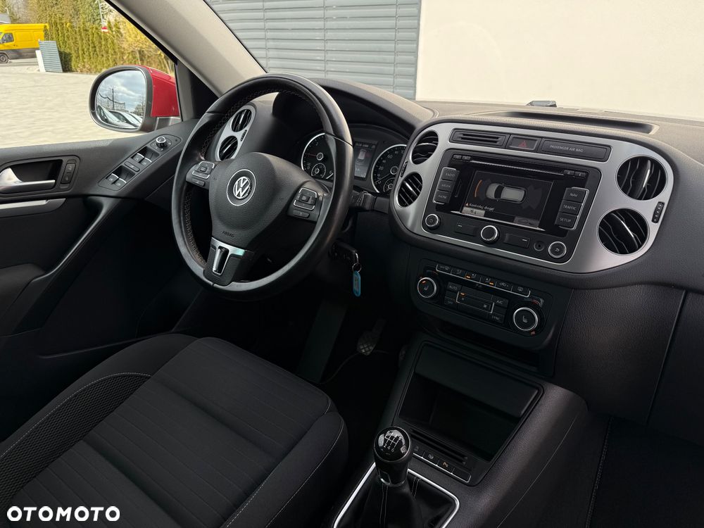 Volkswagen Tiguan 2.0 TDI DPF BlueMotion Technology Exclusive - 29