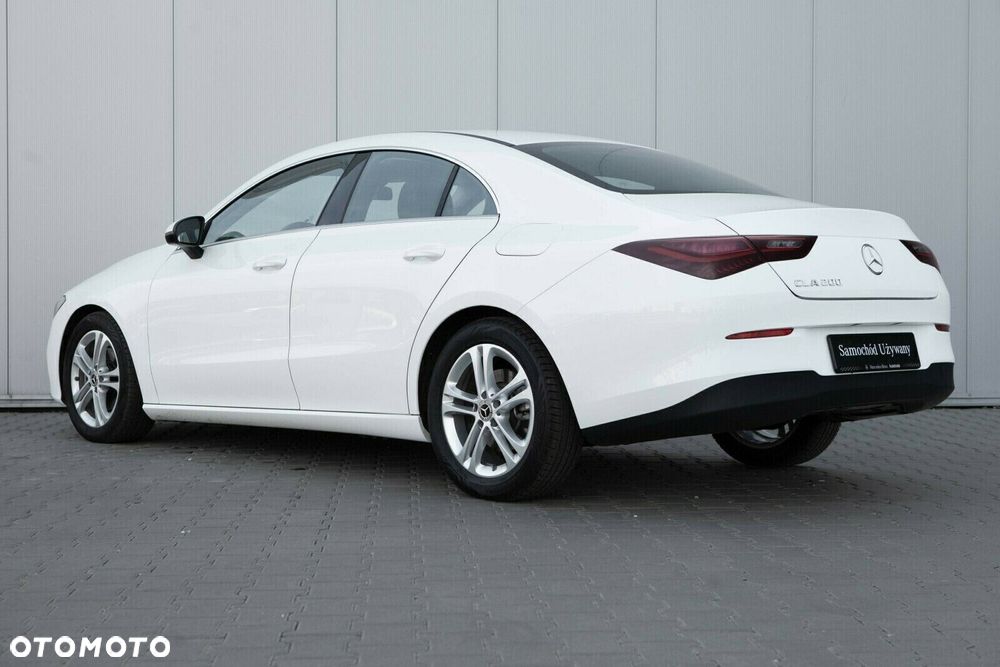 Mercedes-Benz CLA - 4