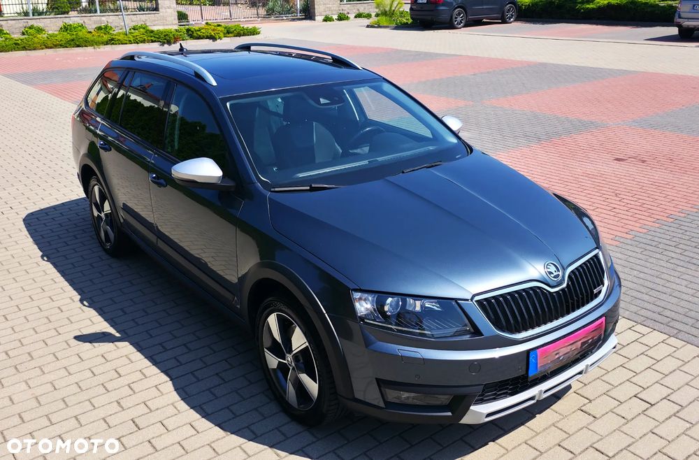 Skoda Octavia 2.0 TDI 4x4 DSG Scout - 17
