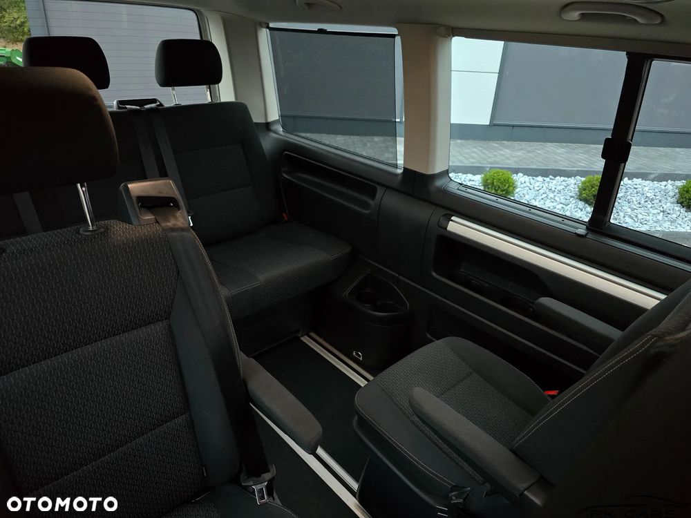 Volkswagen Multivan - 18