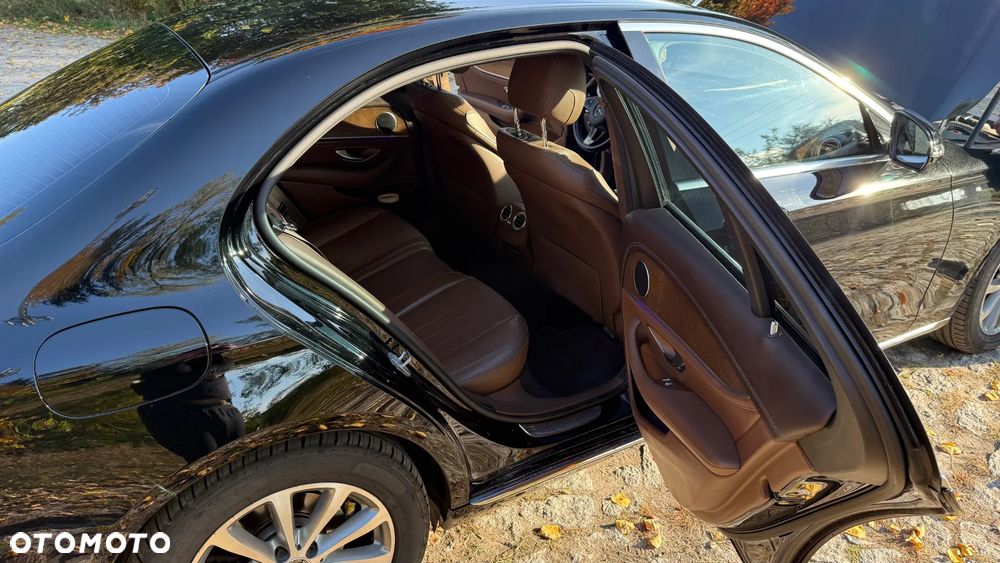 Mercedes-Benz Klasa E 200 d 9G-TRONIC - 10