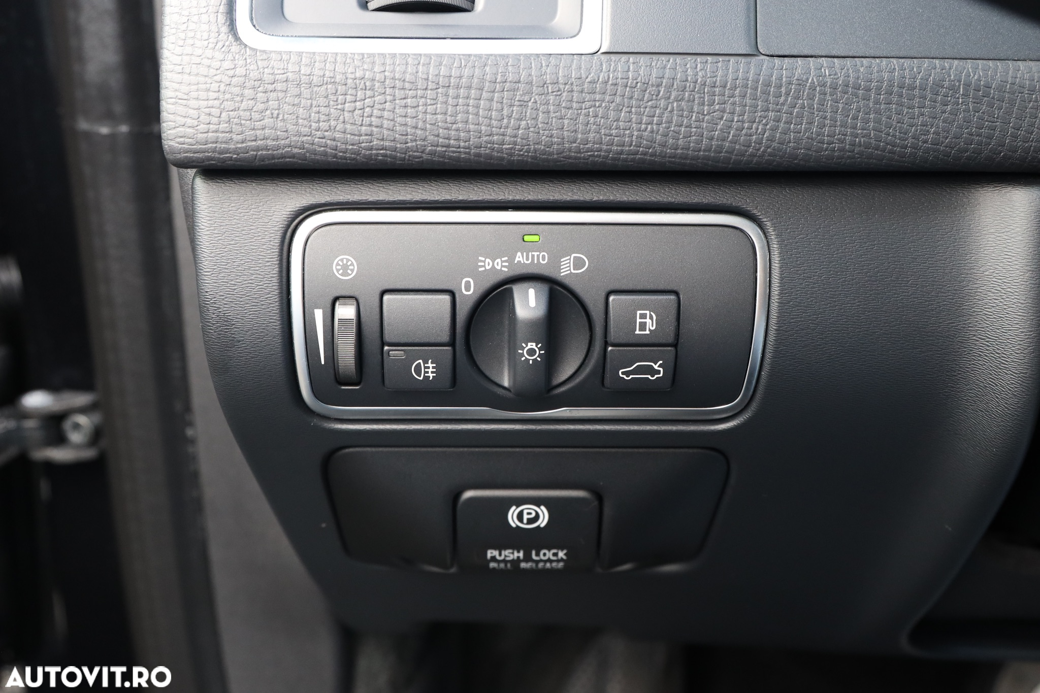 Volvo XC 60 D4 Geartronic Momentum - 21