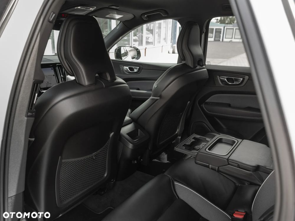 Volvo XC 60 - 24