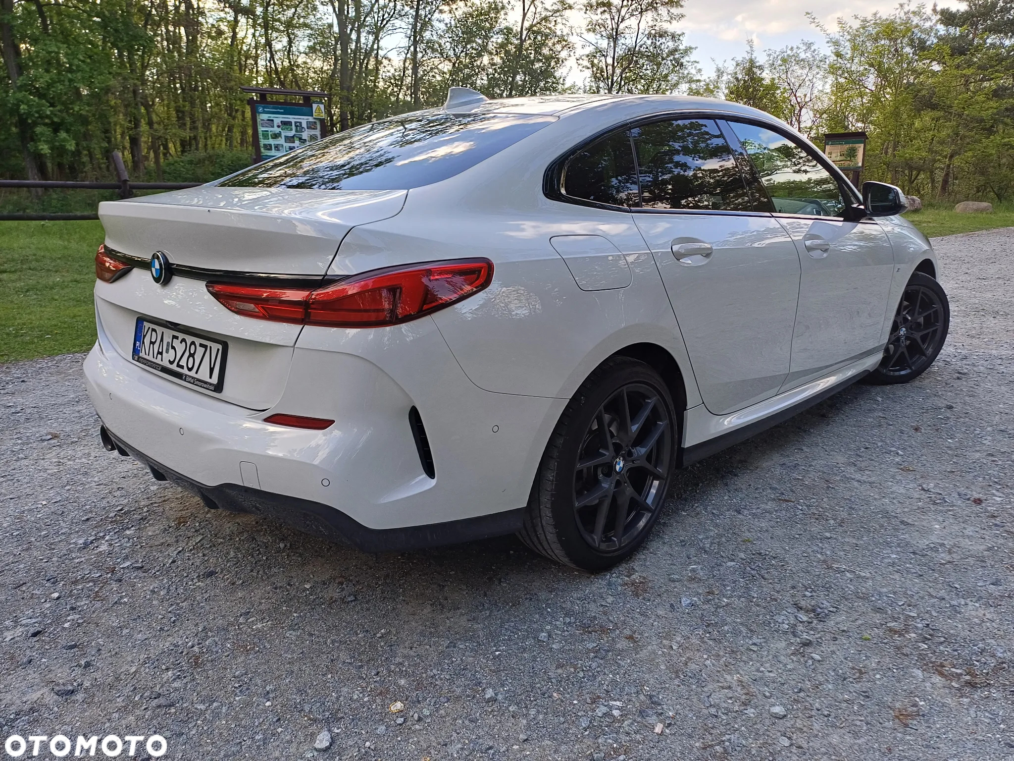 BMW Seria 2 218i M Sport - 10