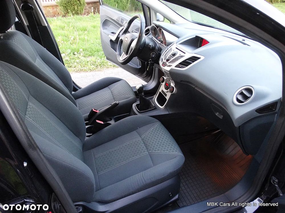 Ford Fiesta 1.25 Titanium X - 24