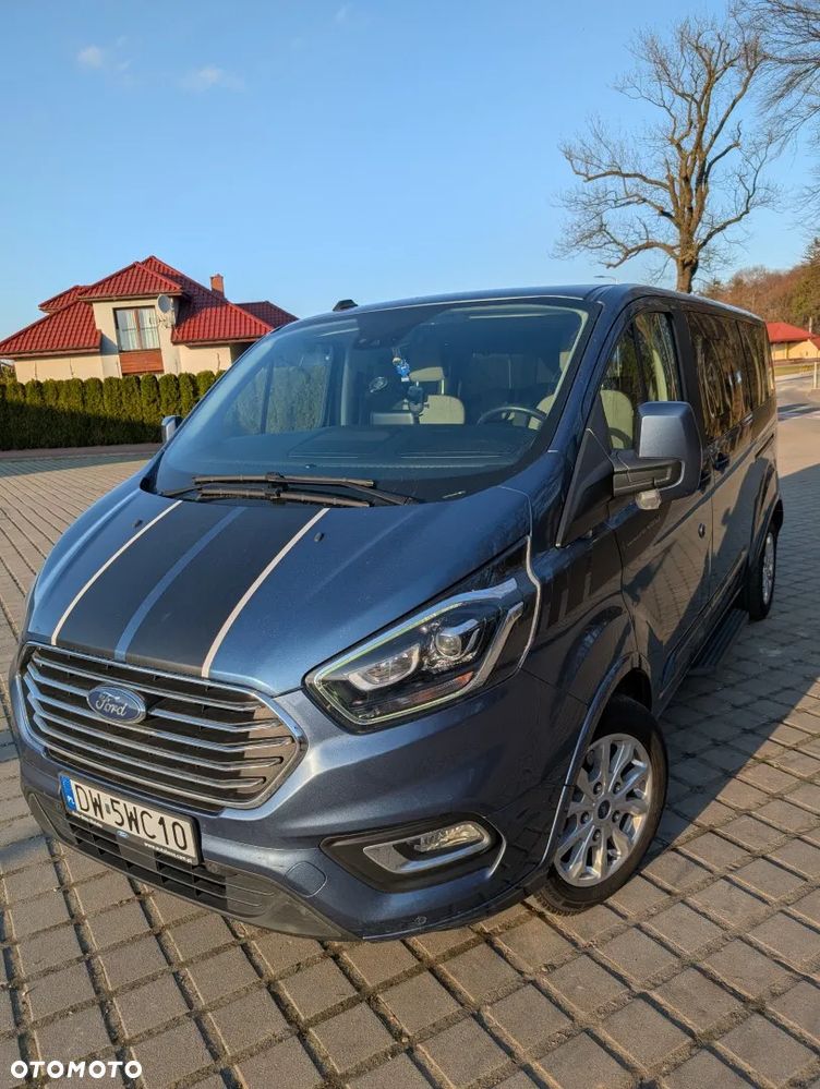 Ford Tourneo Custom - 2