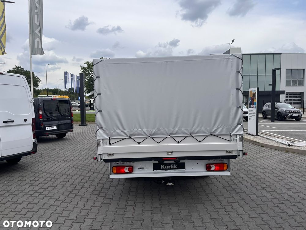 Renault Master Doka 7 os. + plandeka do wys. kabiny - 8