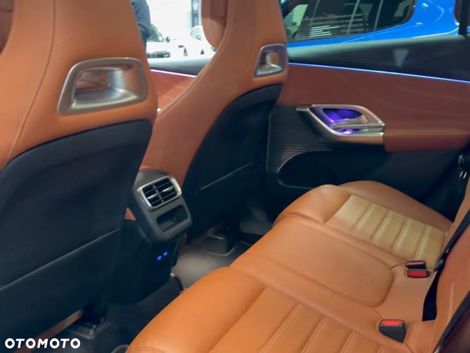Mercedes-Benz GLC - 16