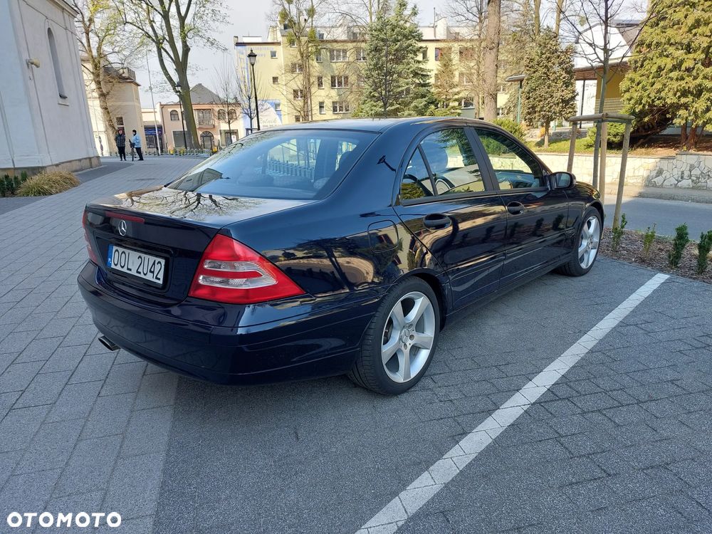 Mercedes-Benz Klasa C 180 T Kompressor Classic - 6
