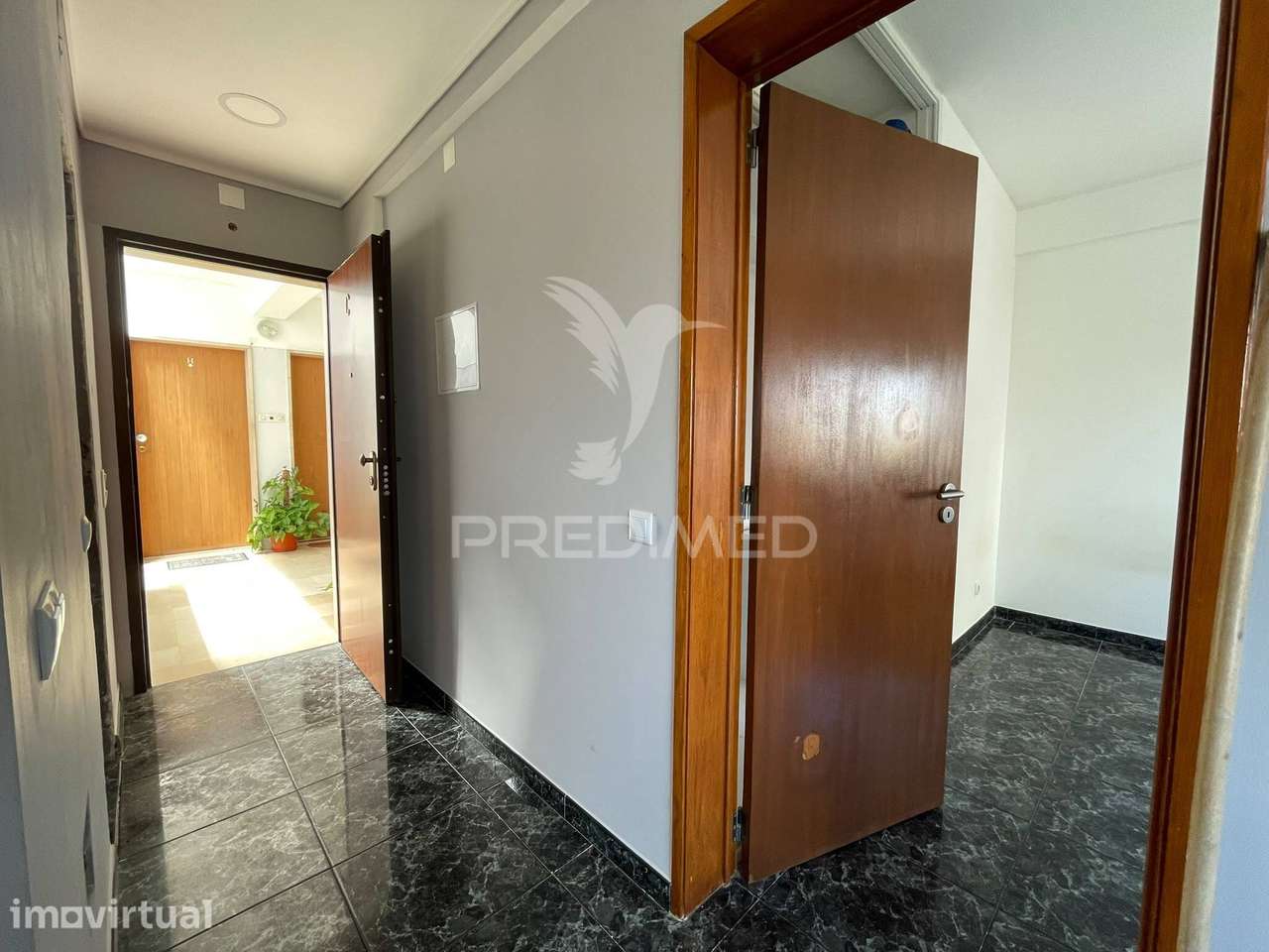 Apartamento T1 Remodelado Miratejo - Grande imagem: 4/9